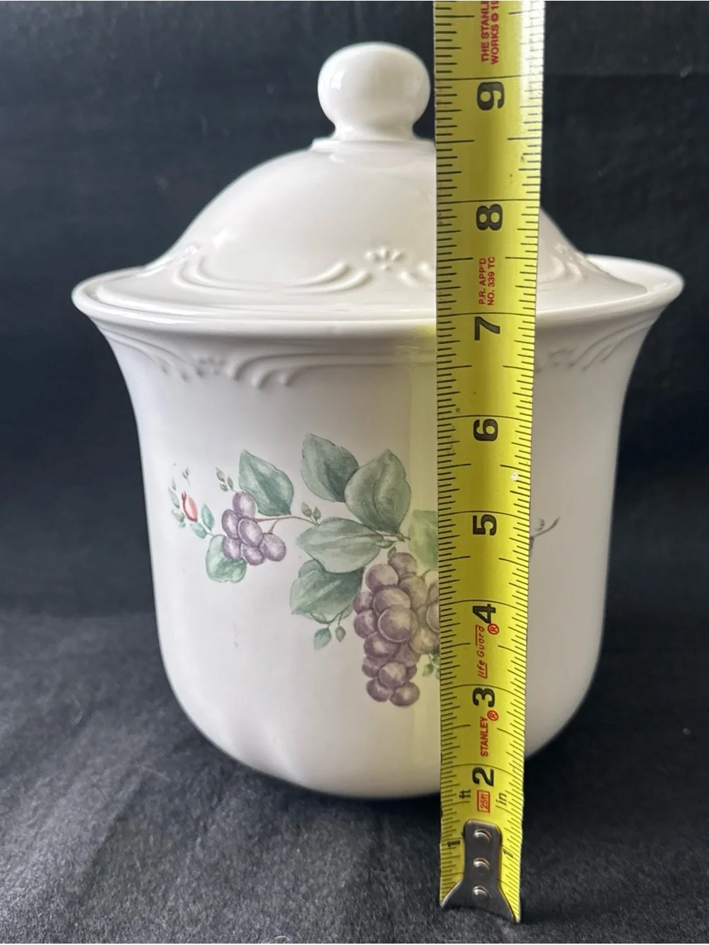 PFALTZGRAFF GRAPEVINE Large Canister Stoneware 9.5” Wine Vineyard Barware
